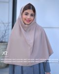 مقنعه ساده رنگ کرمی